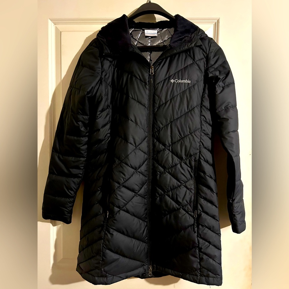 Long, black, medium, Columbia, hooded puffer jacket